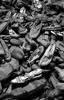 Внутри газовых камер. Подлинный рассказ работника крематория Освенцима — фото, картинка — 1